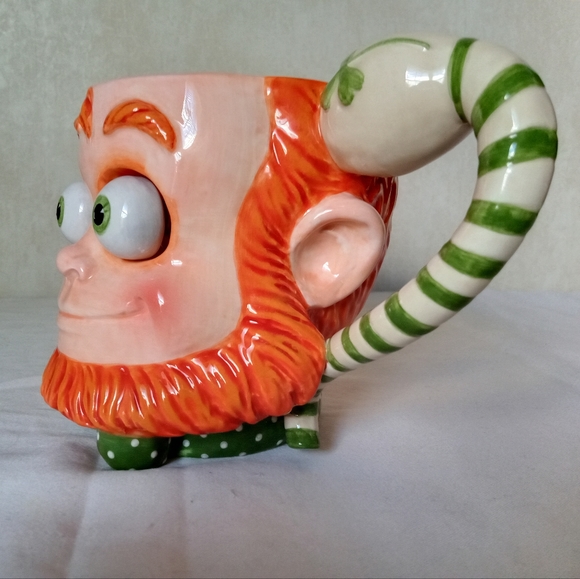 Department 56 ceramic googly eyed leprechaun mug - Picture 4 of 11